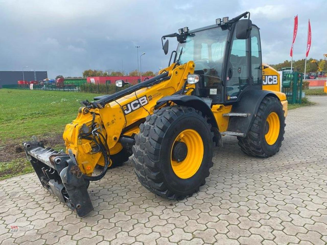 Teleskoplader du type JCB TM 320S, Gebrauchtmaschine en Oyten (Photo 1)