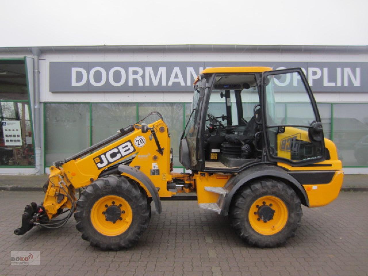 Teleskoplader van het type JCB TM220, Gebrauchtmaschine in Schoenberg (Foto 2)