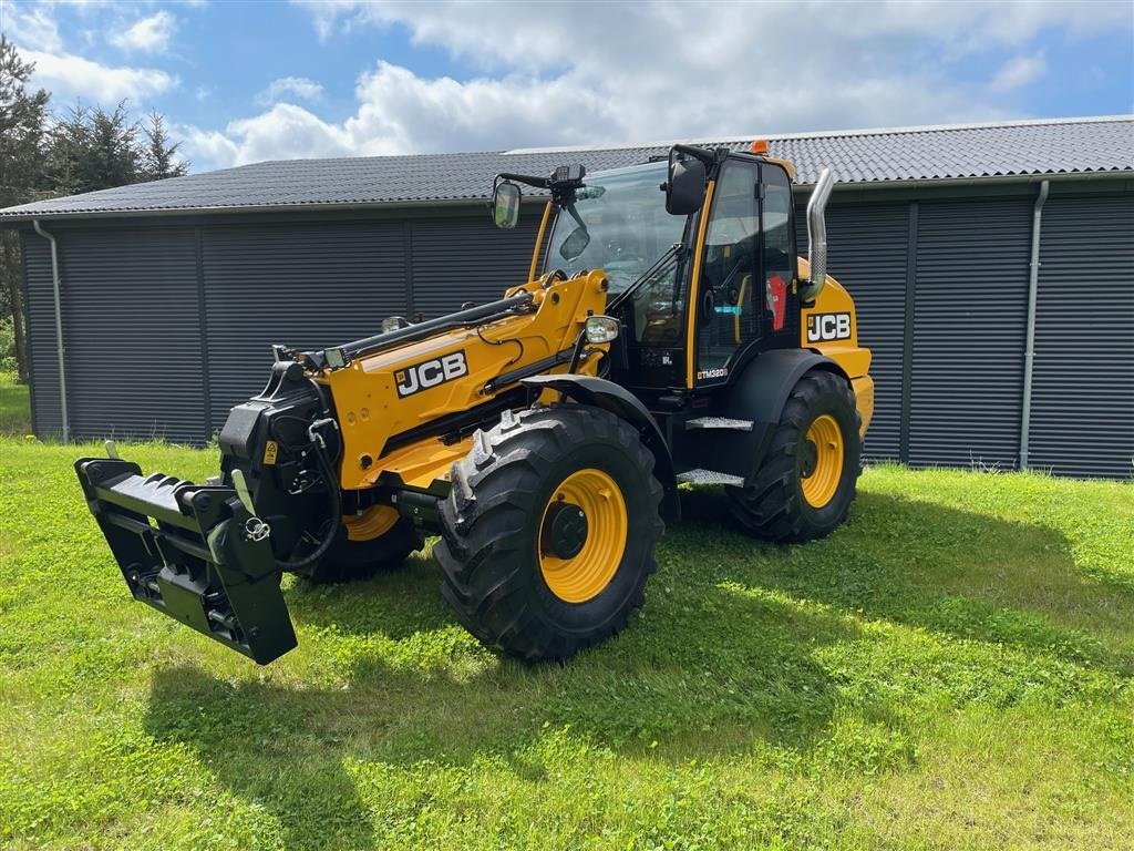 Teleskoplader du type JCB TM320 S Agri Udstyrsbombe, Gebrauchtmaschine en Nibe (Photo 2)