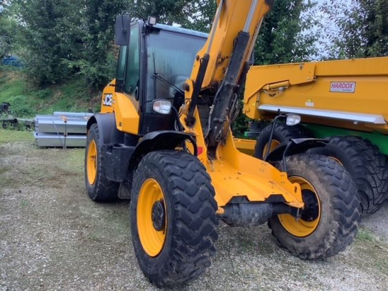 Teleskoplader del tipo JCB tm320, Gebrauchtmaschine In les hayons (Immagine 2)