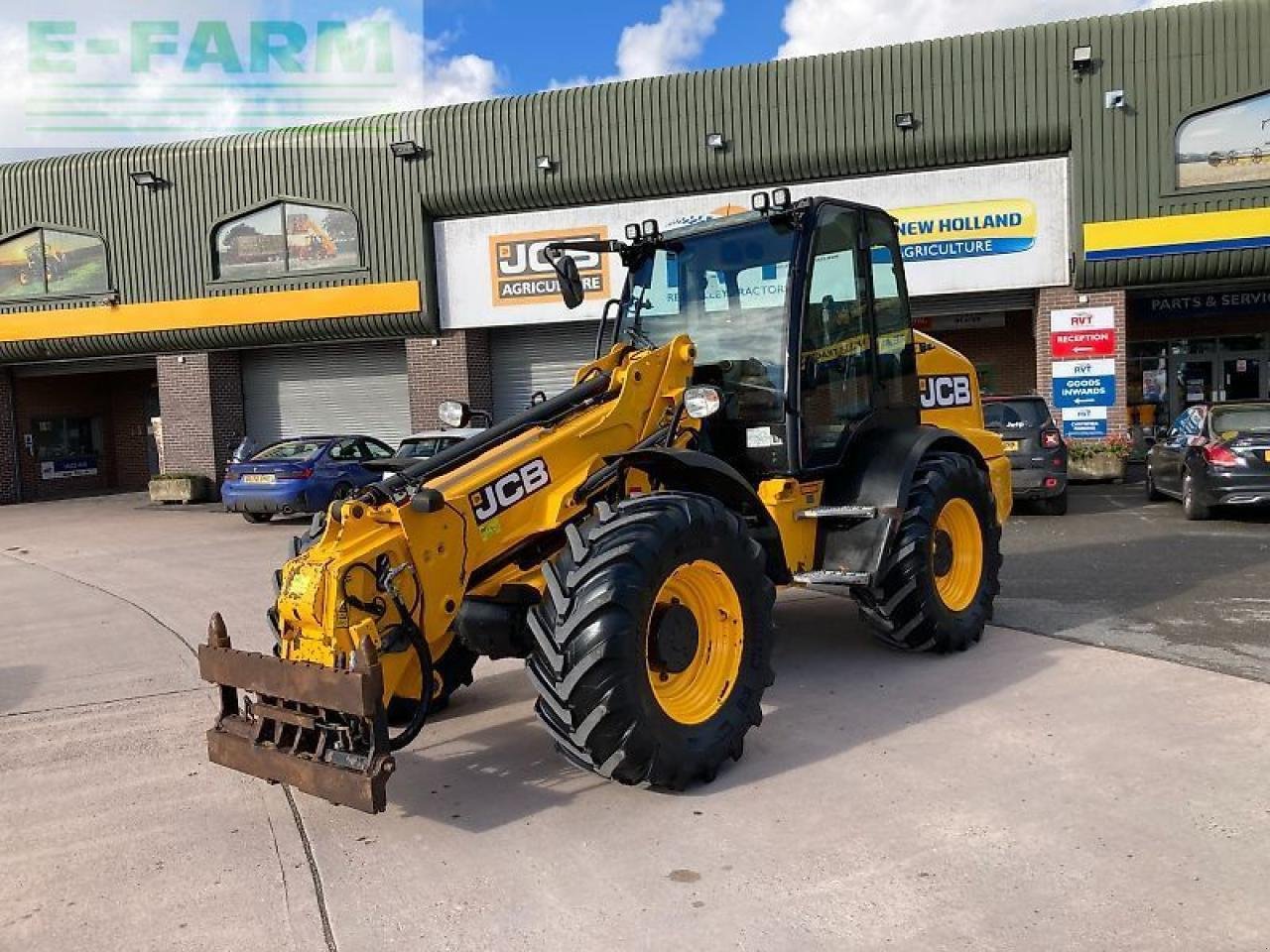 Teleskoplader van het type JCB tm320s, Gebrauchtmaschine in SHREWSBURRY (Foto 1)