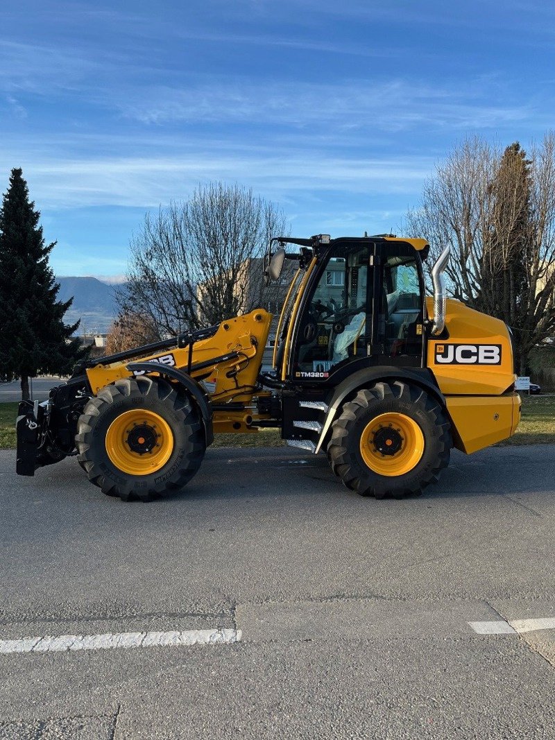 Teleskoplader van het type JCB TM320S, Vorführmaschine in Domdidier (Foto 1)