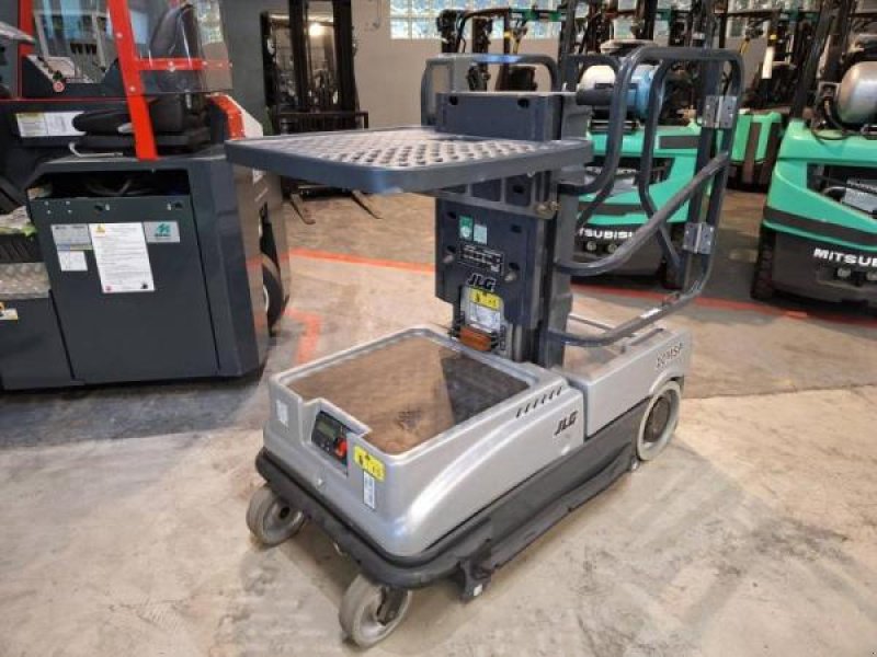 Teleskoplader typu JLG 10MSP, Gebrauchtmaschine w senlis (Zdjęcie 8)