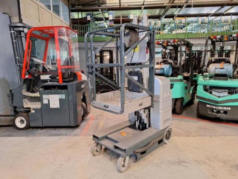 Teleskoplader del tipo JLG 20MVL, Gebrauchtmaschine en senlis (Imagen 9)