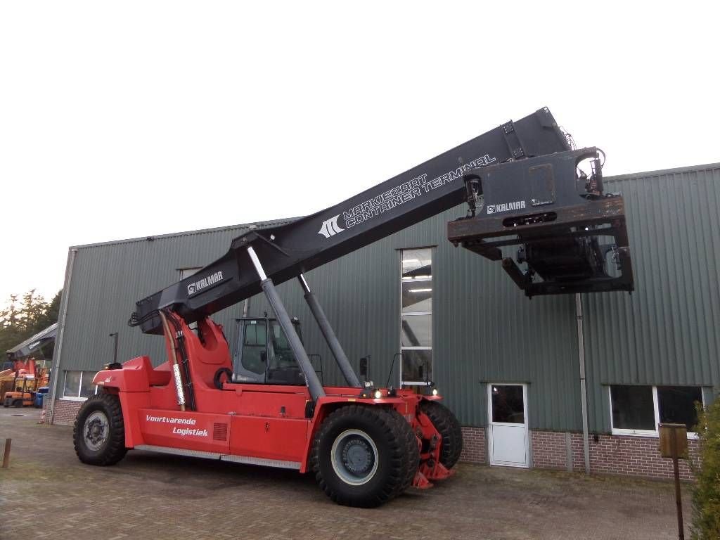 Teleskoplader du type Kalmar DRG450-75S6HCXS, Gebrauchtmaschine en Rucphen (Photo 11)