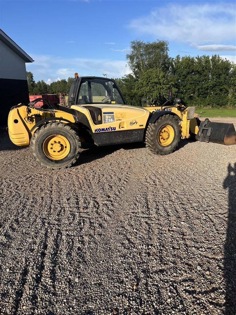 Teleskoplader del tipo Komatsu WH716 Turbo Mandskabskurv, Gebrauchtmaschine In Roskilde (Immagine 2)