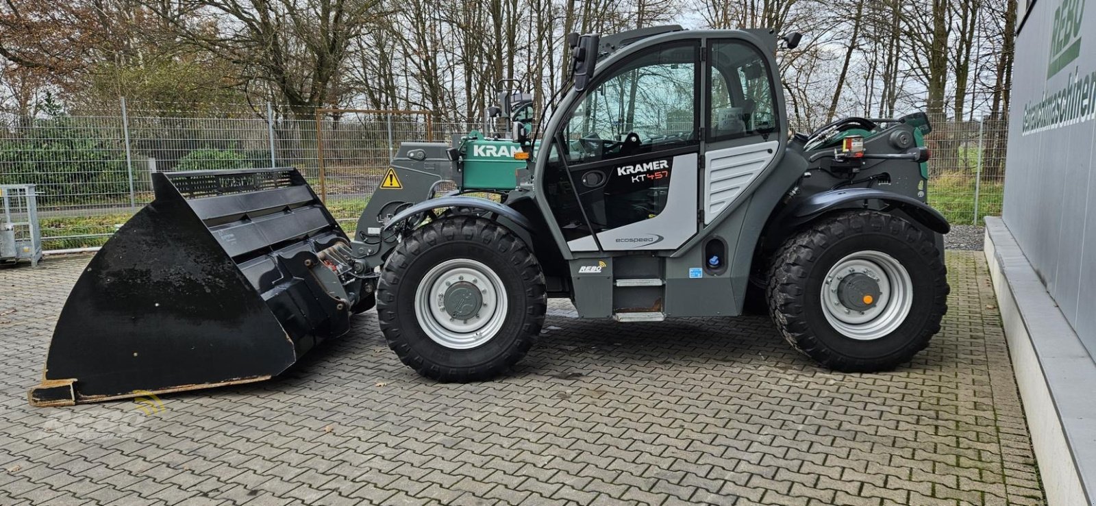 Teleskoplader typu Kramer KT 457, Gebrauchtmaschine v Neuenkirchen-Vörden (Obrázek 2)