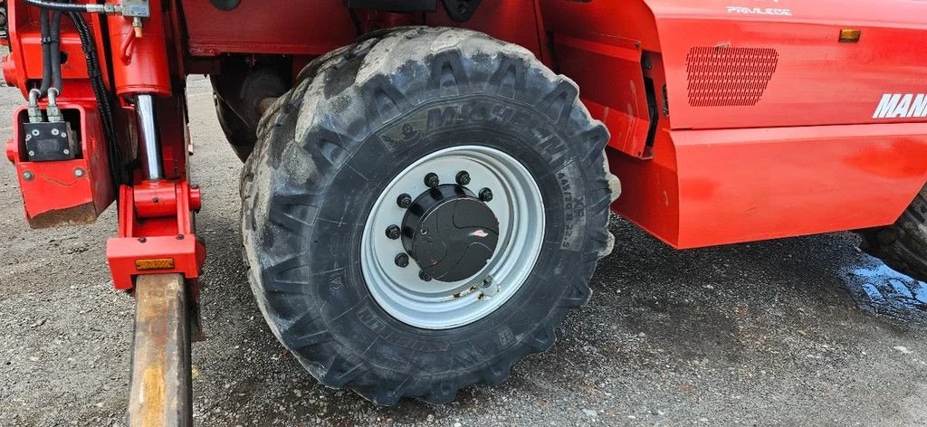 Teleskoplader van het type Manitou 2540 MRT PLUS PRIViLEGE, Gebrauchtmaschine in Scharsterbrug (Foto 10)