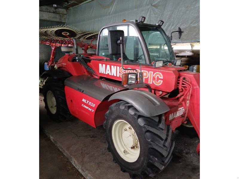 Teleskoplader van het type Manitou 526, Gebrauchtmaschine in Wargnies Le Grand (Foto 1)