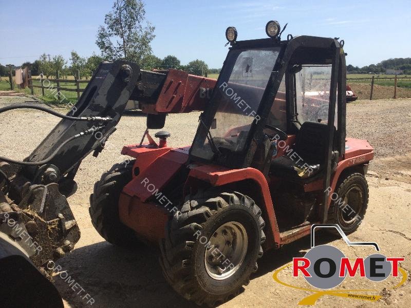 Teleskoplader van het type Manitou BT420, Gebrauchtmaschine in Gennes sur glaize (Foto 1)