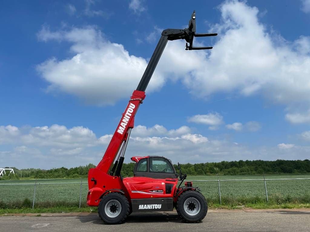 Teleskoplader tip Manitou MHT 10130, Gebrauchtmaschine in Sittard (Poză 11)