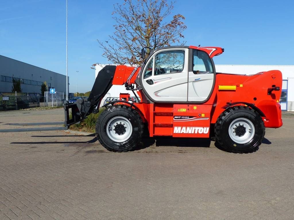 Teleskoplader a típus Manitou MHT10130, Gebrauchtmaschine ekkor: Sittard (Kép 8)