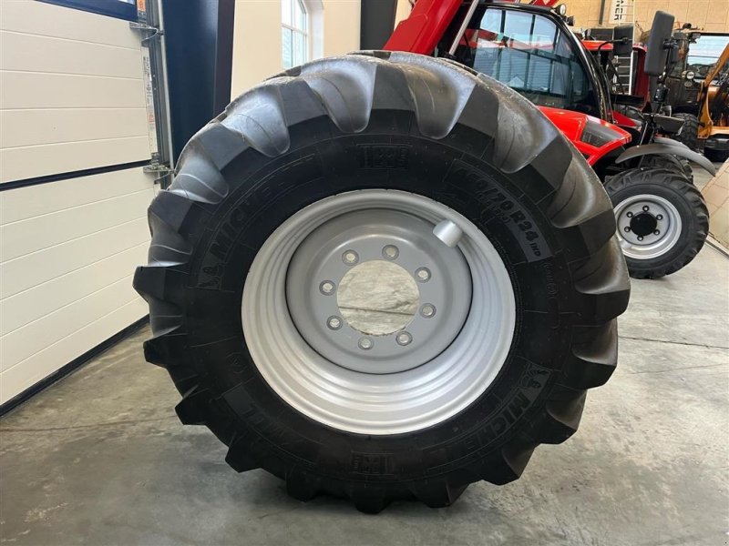 Teleskoplader от тип Manitou Michelin 460/70-24 XMCL hjul, Gebrauchtmaschine в Mariager (Снимка 1)