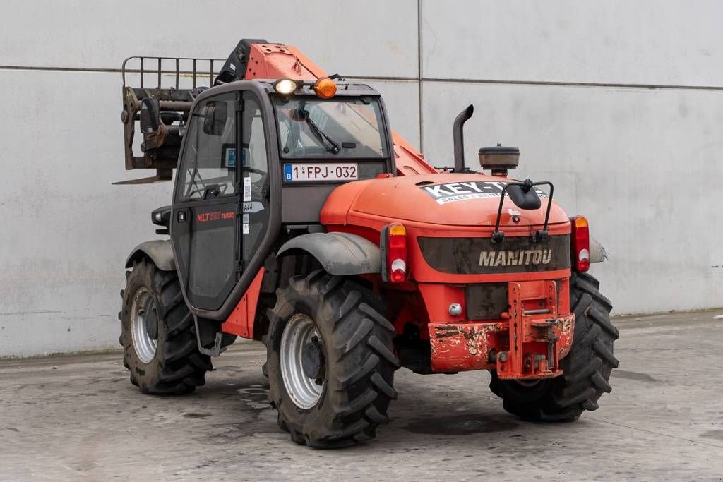 Teleskoplader tip Manitou MLT 627, Gebrauchtmaschine in Moerbeke (Poză 8)