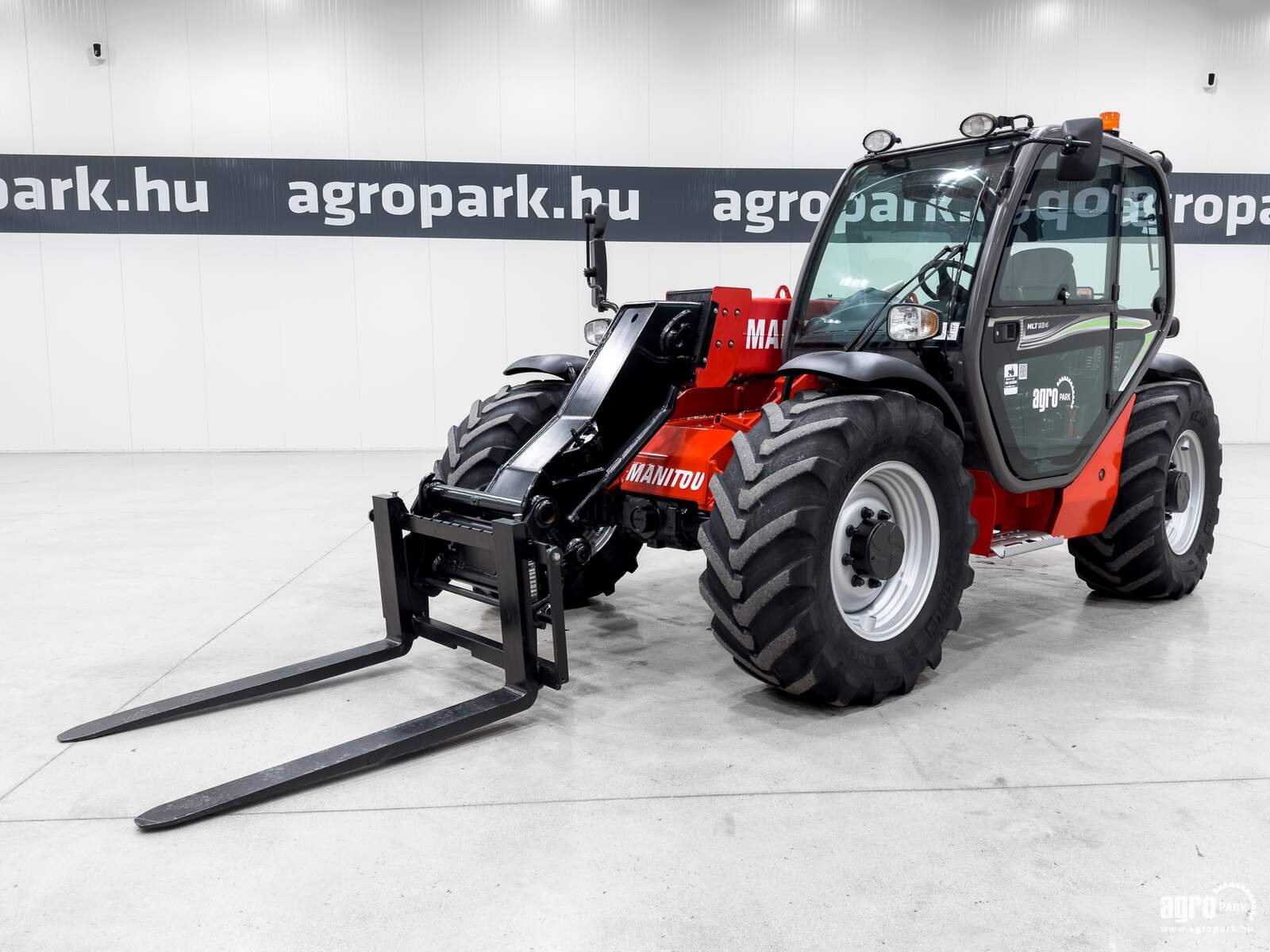 Teleskoplader van het type Manitou MLT 634-120 LSU, Gebrauchtmaschine in Csengele (Foto 1)