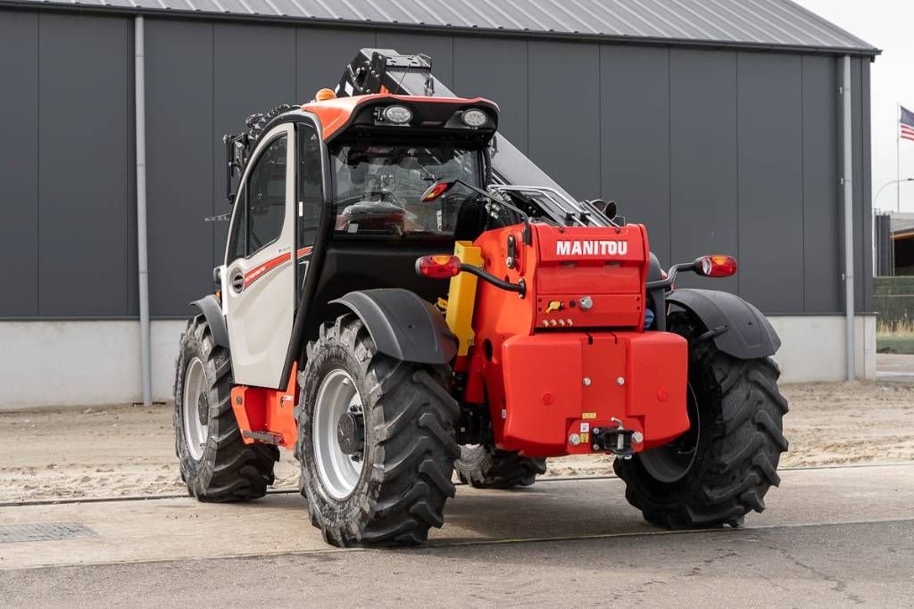 Teleskoplader of the type Manitou MLT 635-130 PS+ Premium, Neumaschine in Moerbeke (Picture 8)