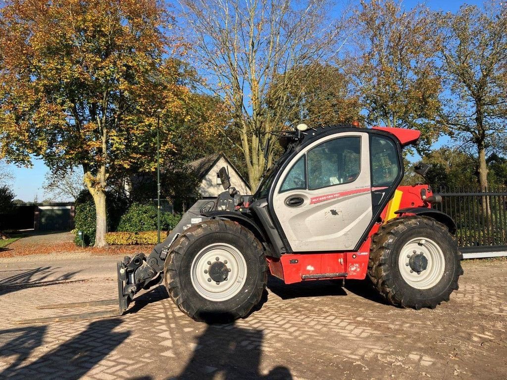 Teleskoplader of the type Manitou MLT 635-130PS, Gebrauchtmaschine in Antwerpen (Picture 1)