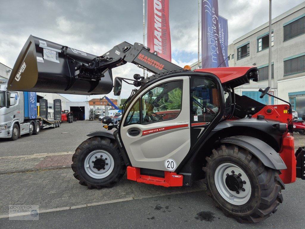 Teleskoplader typu Manitou MLT 635 AirCon, Gebrauchtmaschine v Friedrichsdorf (Obrázek 5)