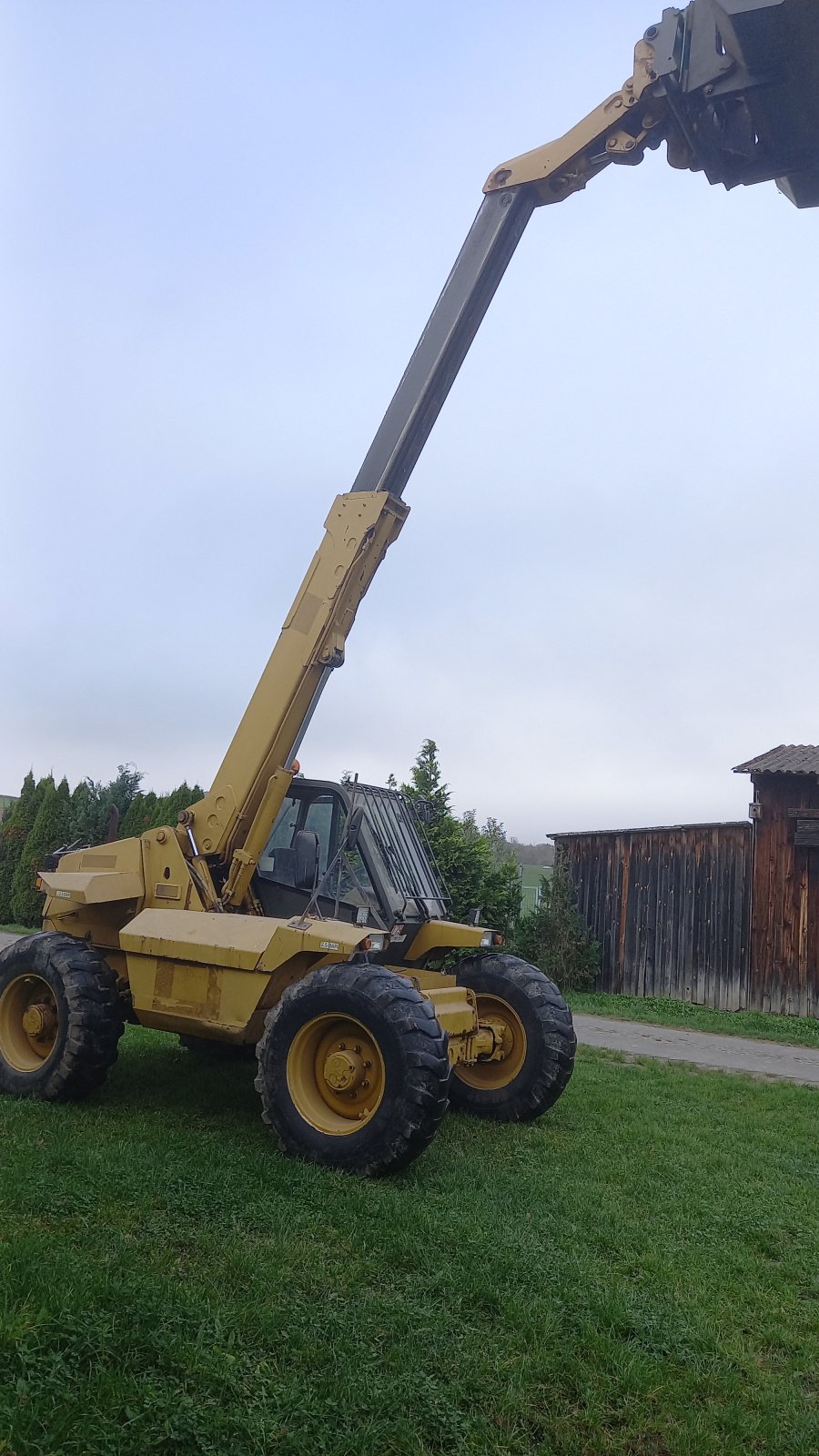 Teleskoplader van het type Manitou MLT 725, Gebrauchtmaschine in Wustviel (Foto 3)