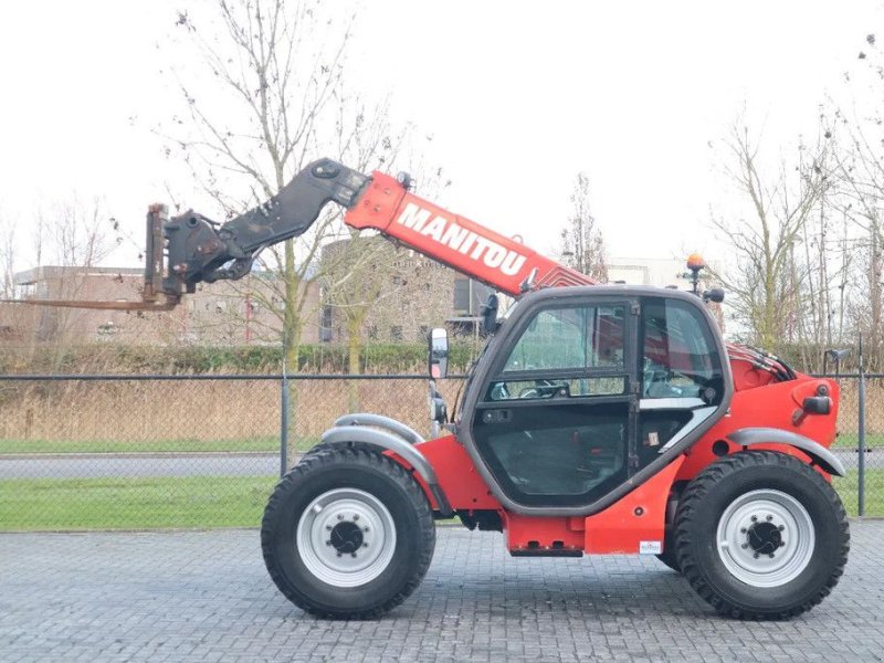 Teleskoplader of the type Manitou MLT 735 120 LSU HYDR. FORKS 35 KM/H, Gebrauchtmaschine in Marknesse (Picture 1)