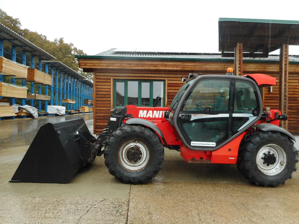 Teleskoplader du type Manitou MLT 735-120 LSU PREMIUM ( NEUE LEICHTGUTSCHAUFEL, Gebrauchtmaschine en St. Nikolai ob Draßling (Photo 1)