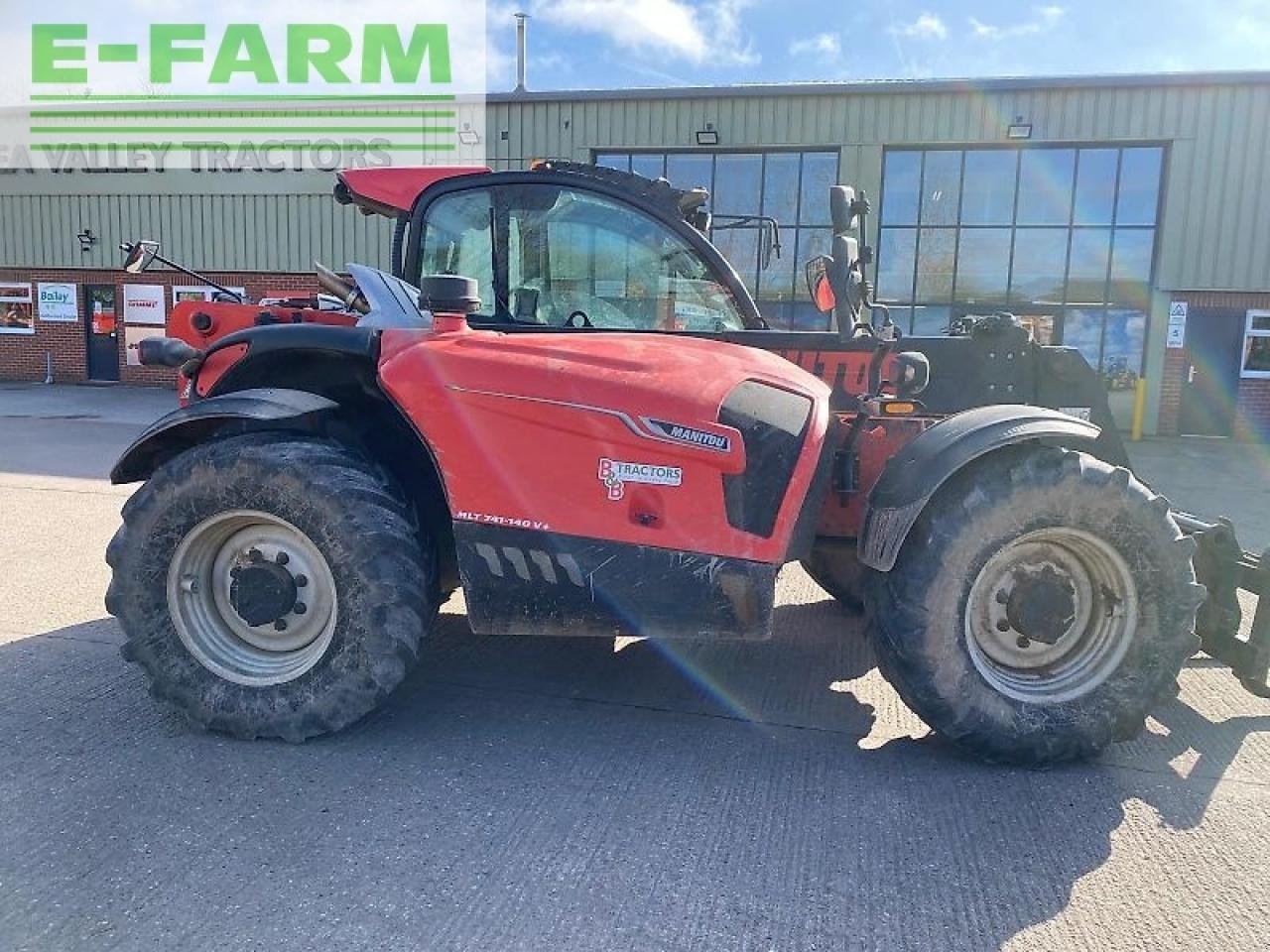 Teleskoplader van het type Manitou mlt 741-140, Gebrauchtmaschine in SHREWSBURRY (Foto 2)