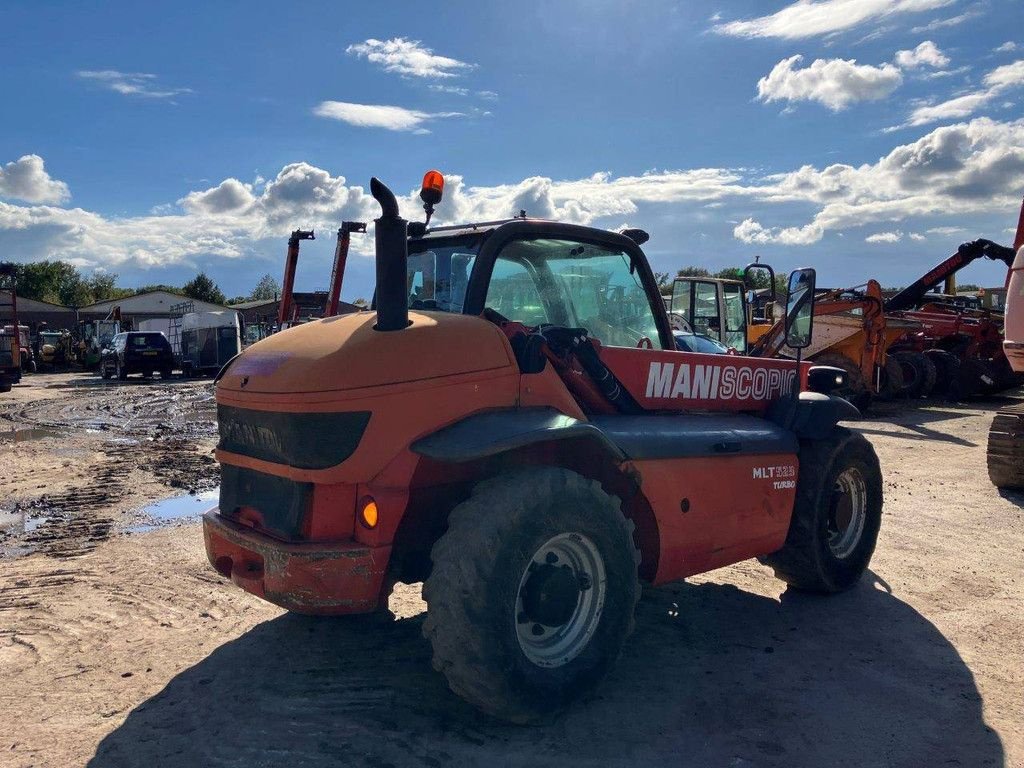 Teleskoplader del tipo Manitou MLT523T, Gebrauchtmaschine In Antwerpen (Immagine 5)