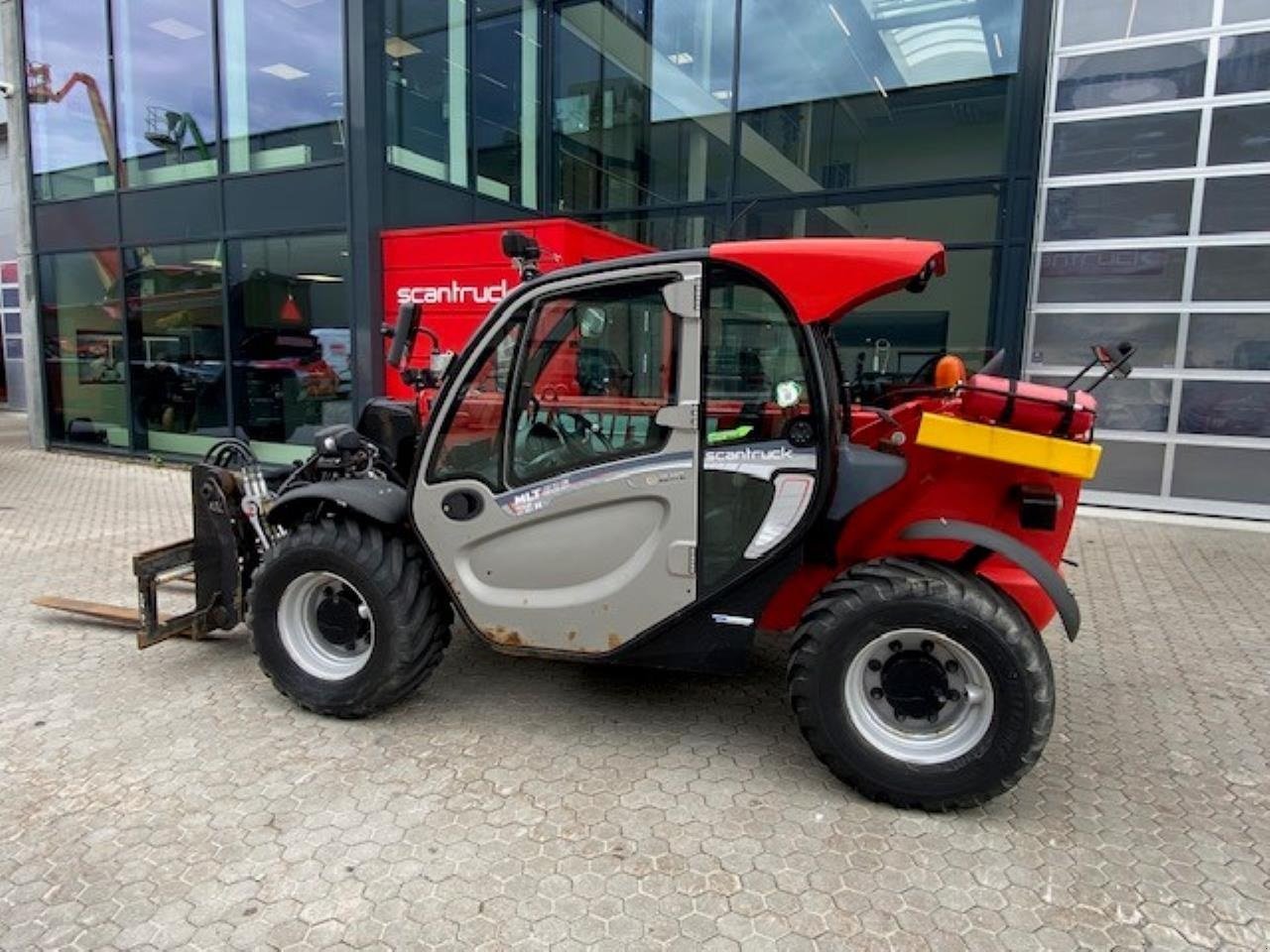 Teleskoplader du type Manitou MLT625-75H ELITE, Gebrauchtmaschine en Skive (Photo 2)