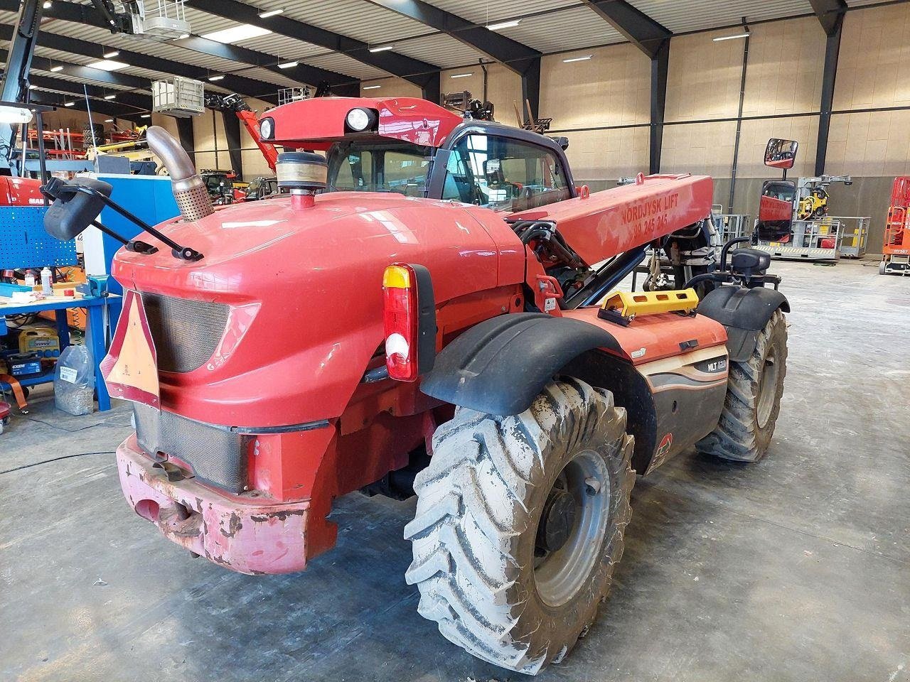 Teleskoplader of the type Manitou MLT629-24 PREMIUM, Gebrauchtmaschine in Skive (Picture 3)