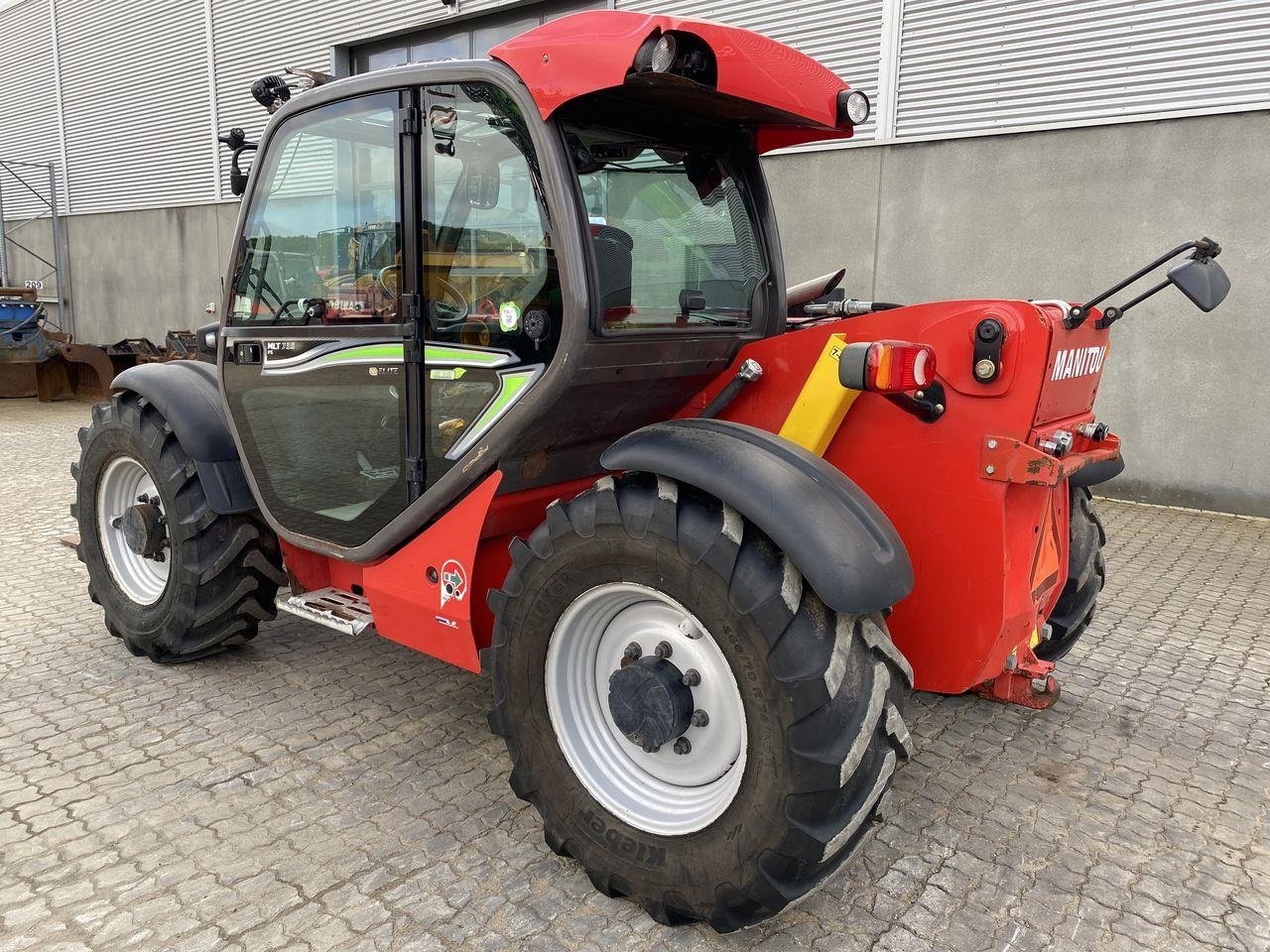 Teleskoplader du type Manitou MLT735-120PS ELITE, Gebrauchtmaschine en Skive (Photo 2)