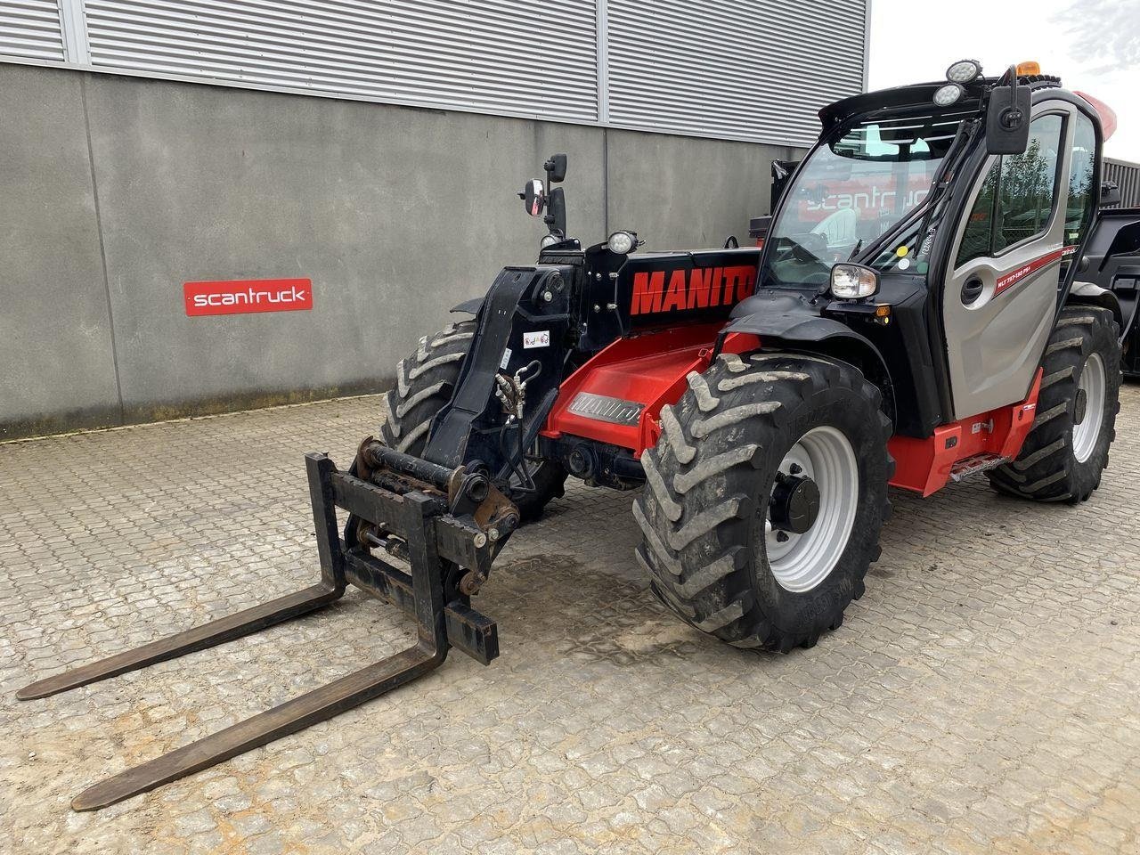 Teleskoplader typu Manitou MLT737-130PS+ PREMIU, Gebrauchtmaschine w Skive (Zdjęcie 1)