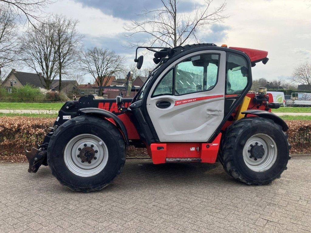 Teleskoplader of the type Manitou MLT741-140V, Gebrauchtmaschine in Antwerpen (Picture 2)