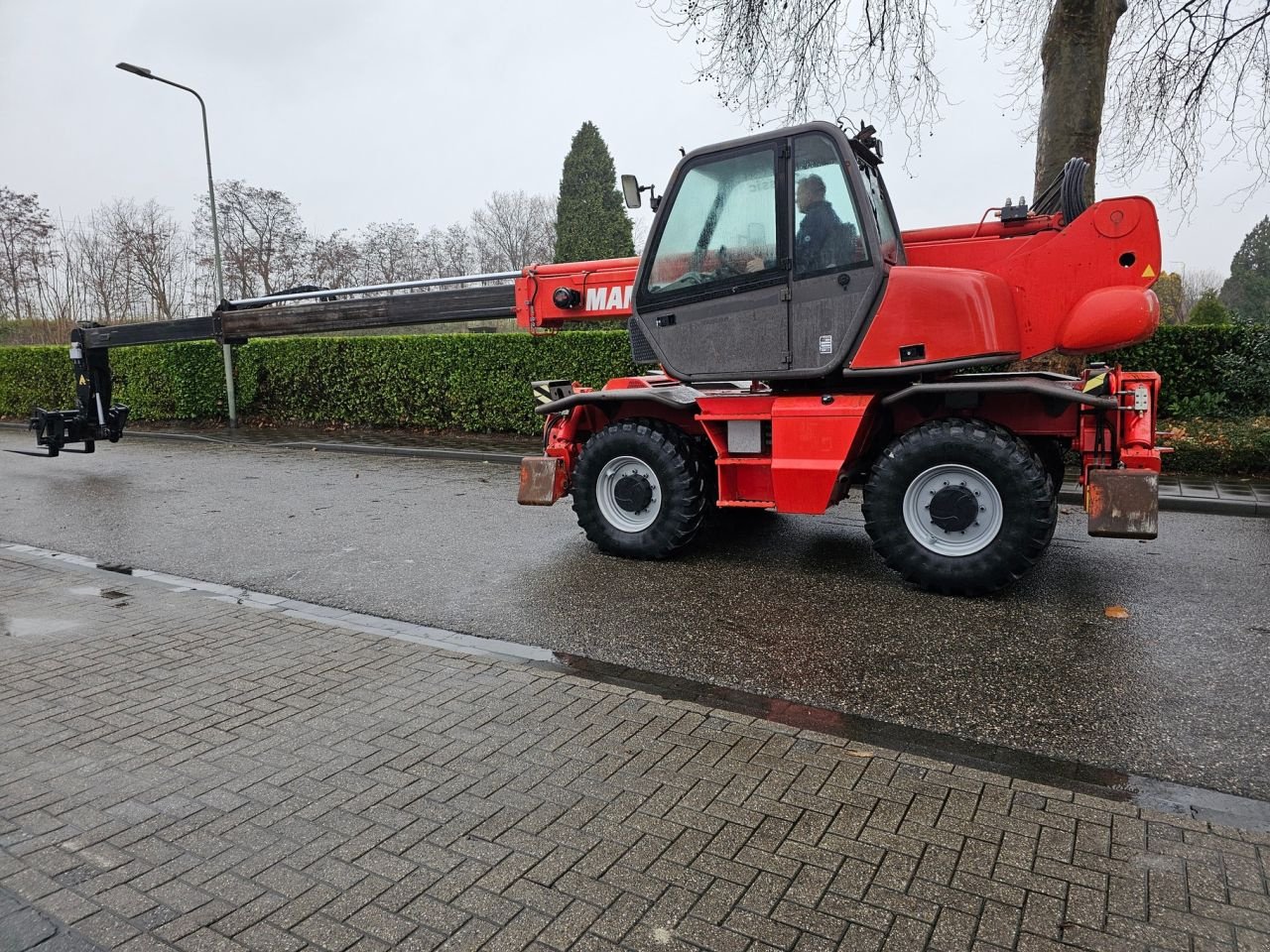 Teleskoplader of the type Manitou MRT 1542, Gebrauchtmaschine in Geleen (Picture 9)