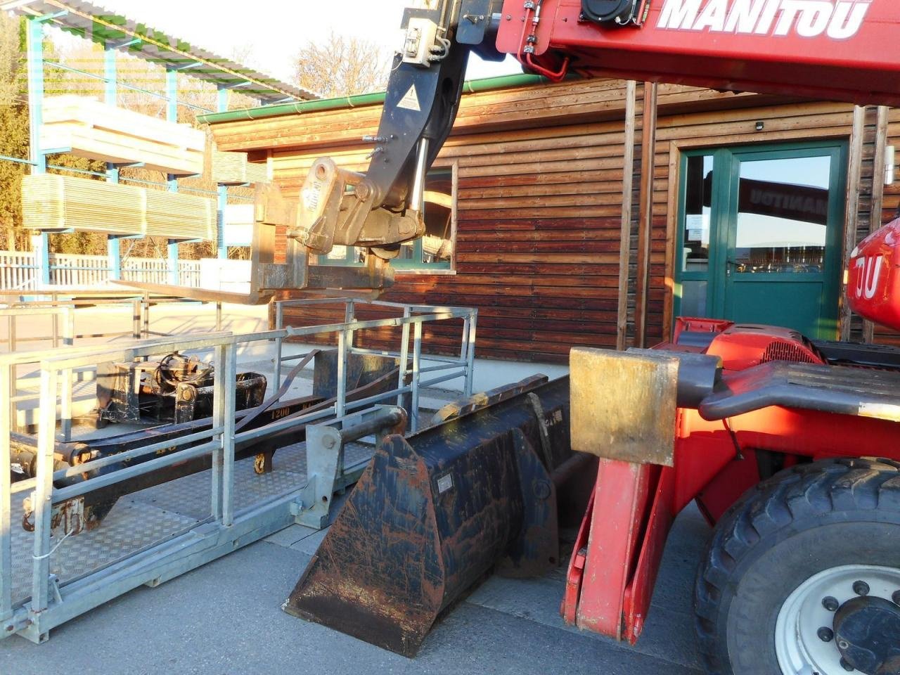 Teleskoplader tipa Manitou mrt 1640 easy roto ( 6 anbaugeräte und funk ), Gebrauchtmaschine u ST. NIKOLAI/DR. (Slika 10)