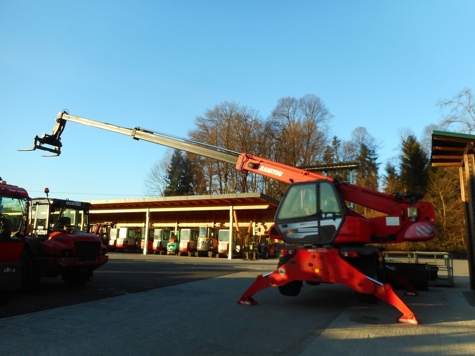 Teleskoplader Türe ait Manitou MRT 1640 EASY ROTO ( 6 Anbaugeräte und Funk ), Gebrauchtmaschine içinde St. Nikolai ob Draßling (resim 18)