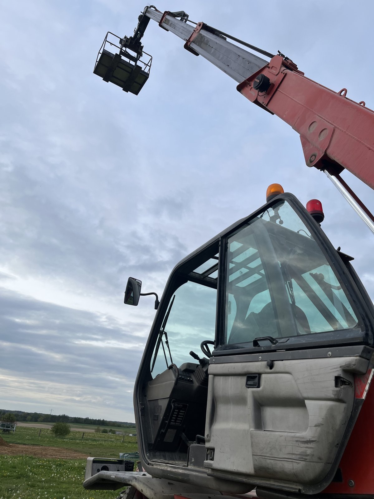 Teleskoplader typu Manitou MRT 1742, Gebrauchtmaschine w Peutenhausen (Zdjęcie 3)