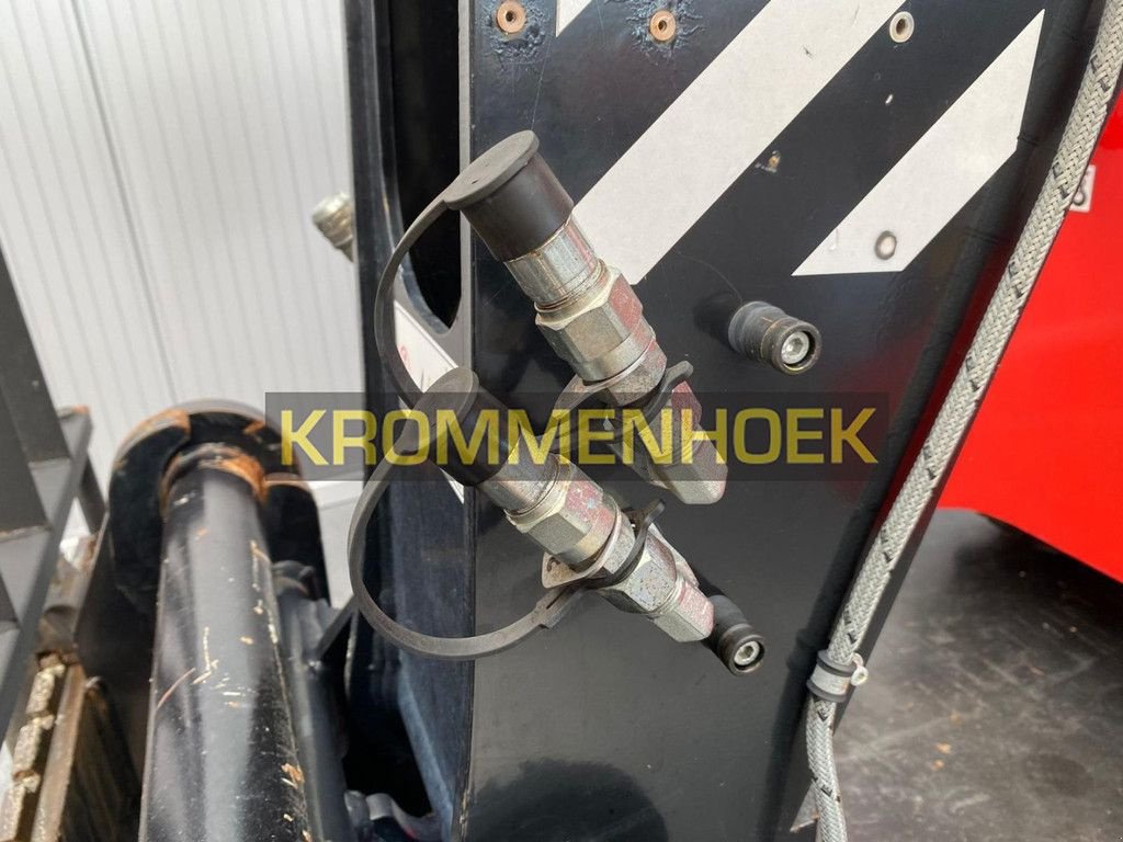 Teleskoplader tip Manitou MRT 1840 Easy 360 ST4, Gebrauchtmaschine in Apeldoorn (Poză 11)