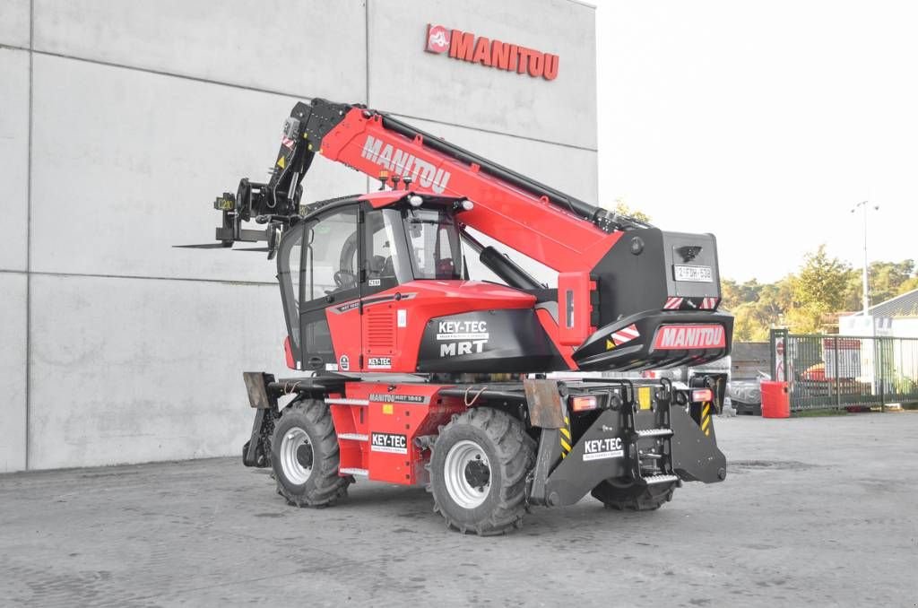 Teleskoplader от тип Manitou MRT 1845, Gebrauchtmaschine в Moerbeke (Снимка 8)