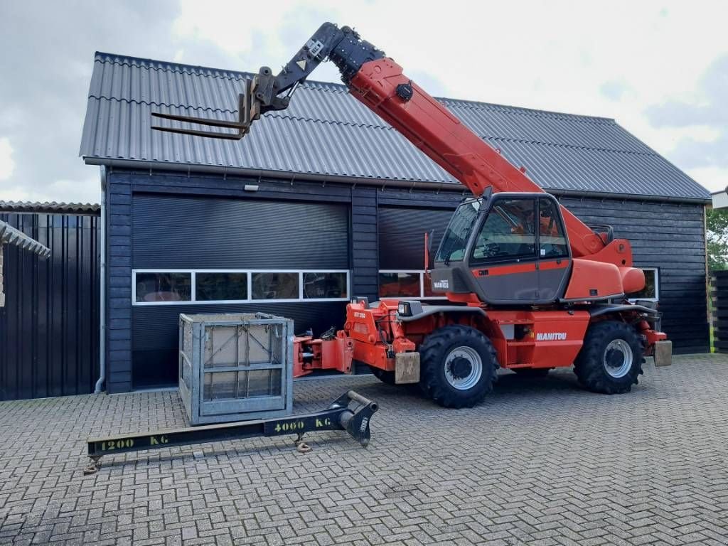 Teleskoplader typu Manitou MRT 2150 M verreiker manbasket jib, Gebrauchtmaschine v Ederveen (Obrázek 5)