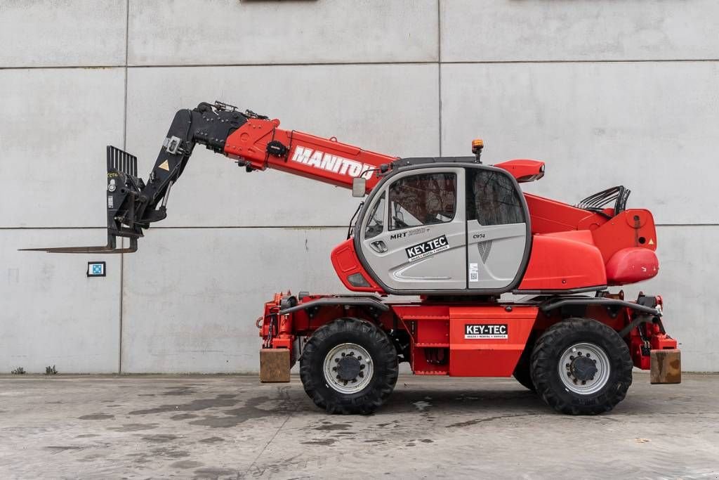 Teleskoplader typu Manitou MRT 2150 Plus Privilege, Gebrauchtmaschine w Moerbeke (Zdjęcie 4)