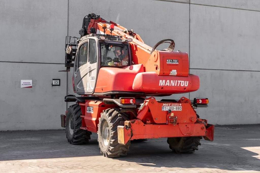 Teleskoplader typu Manitou MRT 2150 Plus Privilege, Gebrauchtmaschine w Moerbeke (Zdjęcie 8)