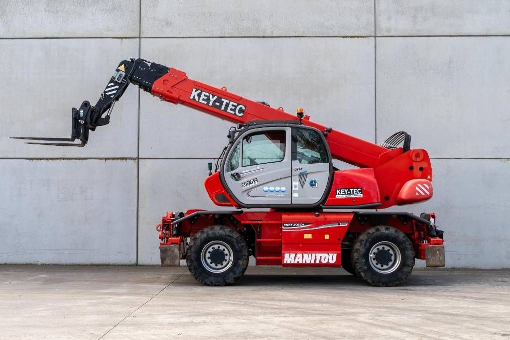 Teleskoplader of the type Manitou MRT 2150 Plus Privilege, Gebrauchtmaschine in Moerbeke (Picture 4)