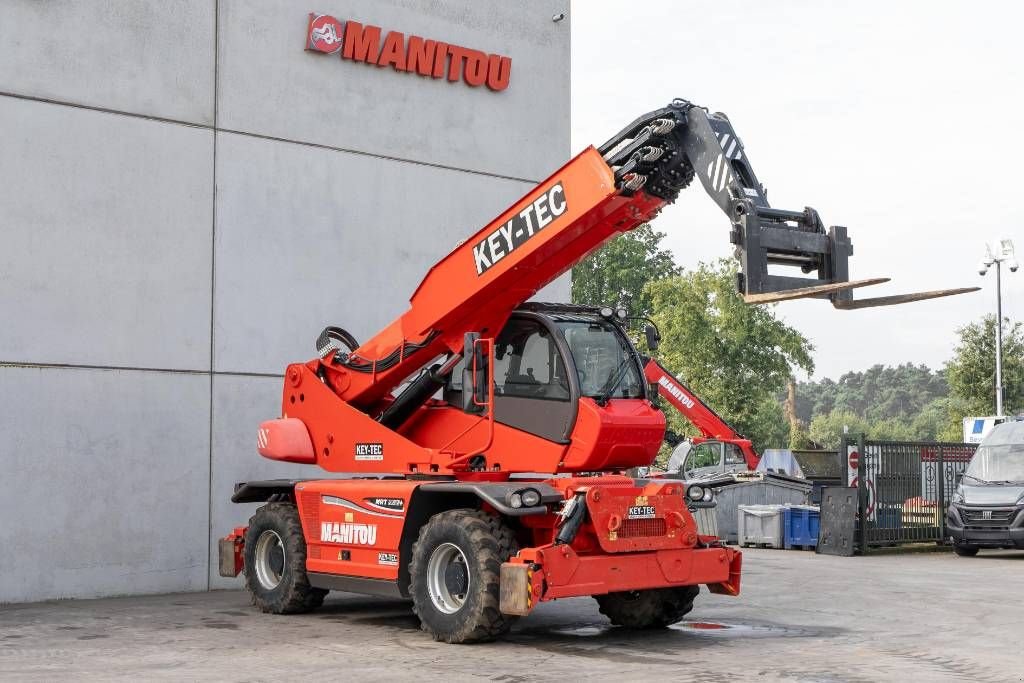 Teleskoplader от тип Manitou MRT 2150 Plus Privilege, Gebrauchtmaschine в Moerbeke (Снимка 3)