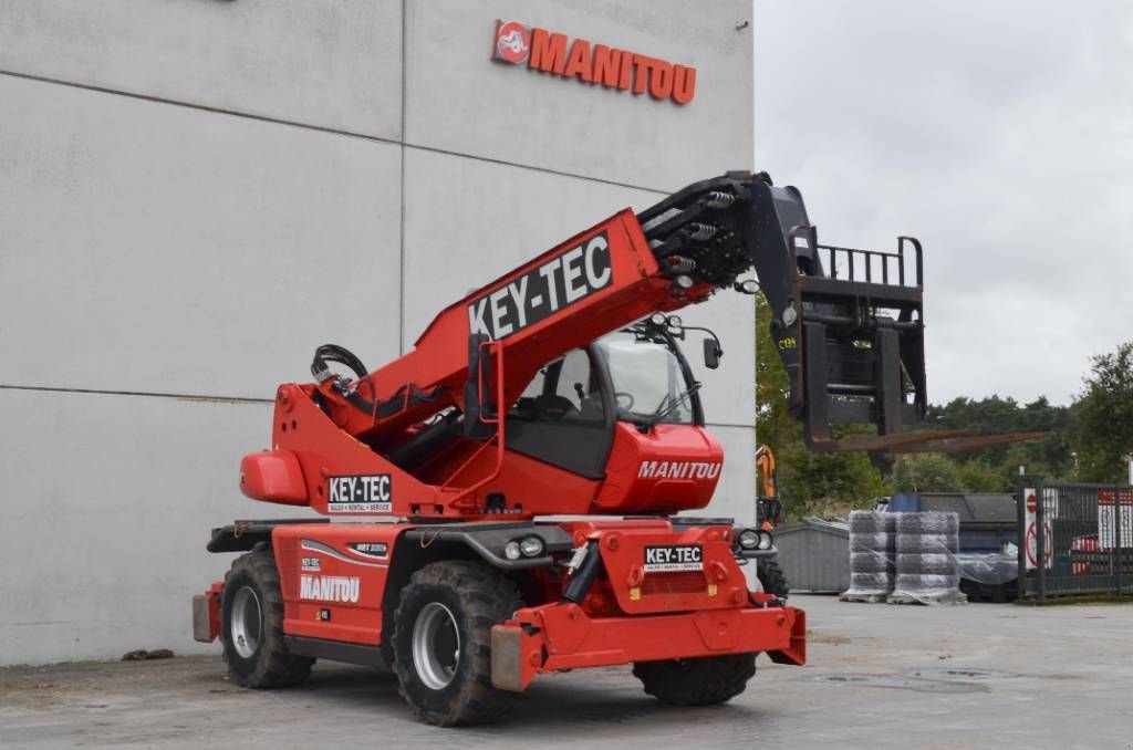 Teleskoplader van het type Manitou MRT 2150 Plus Privilege, Gebrauchtmaschine in Moerbeke (Foto 3)