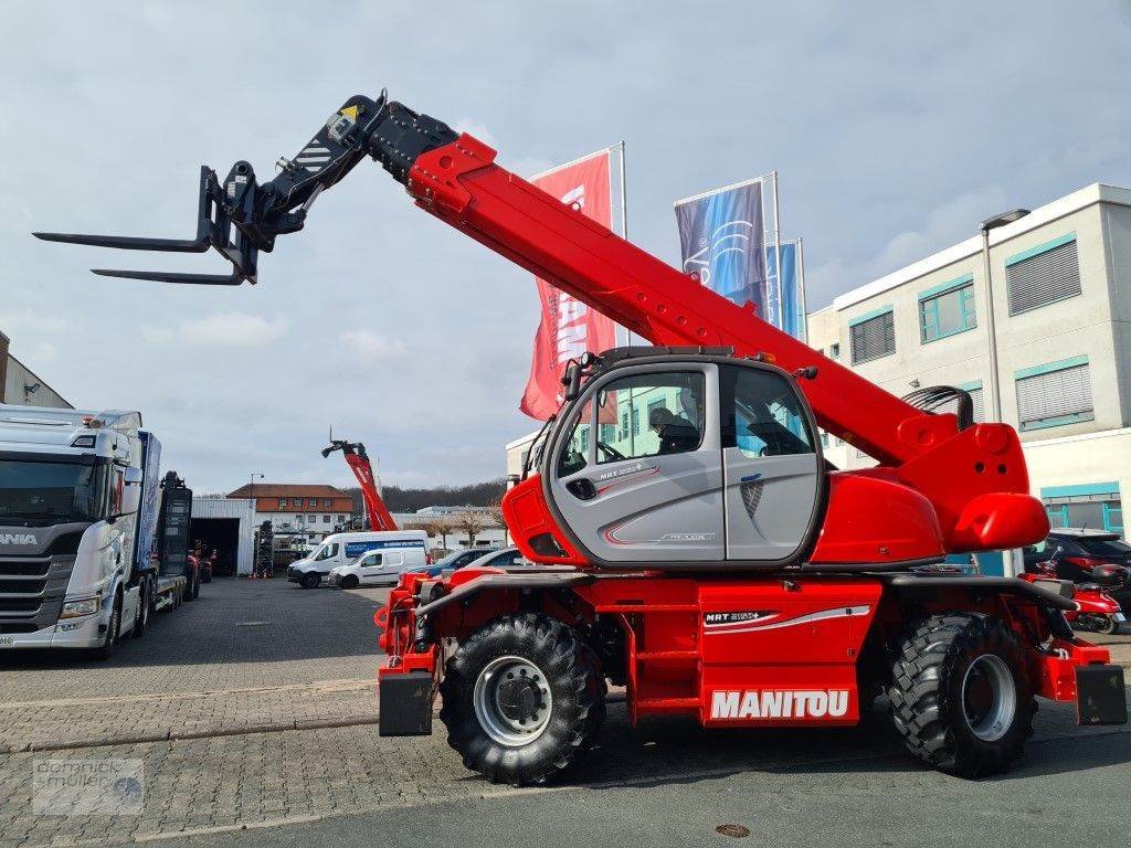 Teleskoplader of the type Manitou MRT 2150 Privilege AirCon, Gebrauchtmaschine in Friedrichsdorf (Picture 5)