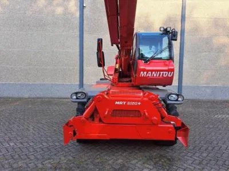 Teleskoplader van het type Manitou MRT 2150+ Privilege All-Terrain Rotating Telehandler (2015), Gebrauchtmaschine in Heijen (Foto 3)