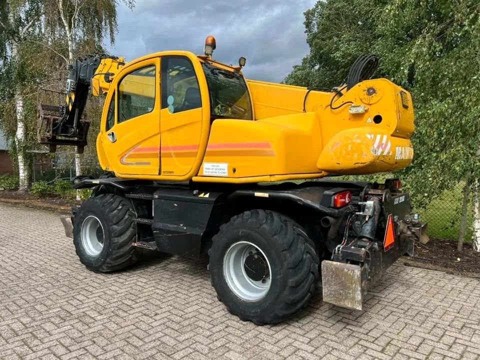 Teleskoplader типа Manitou MRT 2150 Privilege roterende verreiker 21meter, Gebrauchtmaschine в Harskamp (Фотография 5)