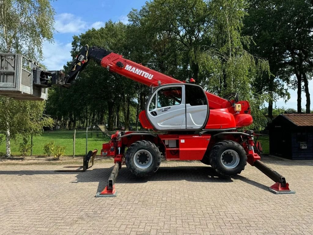 Teleskoplader of the type Manitou MRT 2150 Roterende Verreiker *Dutch machine complete, Gebrauchtmaschine in Harskamp (Picture 2)