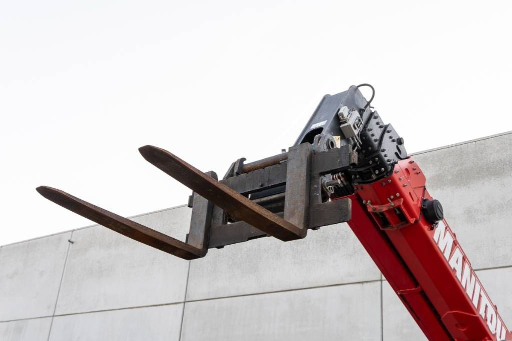 Teleskoplader a típus Manitou MRT 2150, Gebrauchtmaschine ekkor: Moerbeke (Kép 9)