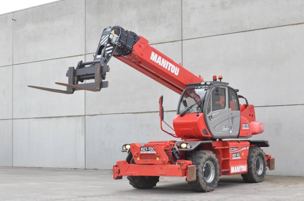 Teleskoplader van het type Manitou MRT 2550+ Privilege, Gebrauchtmaschine in Moerbeke (Foto 1)